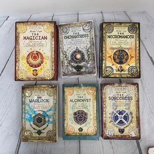 The Alchemyst  6 Book Collection Michael Scott